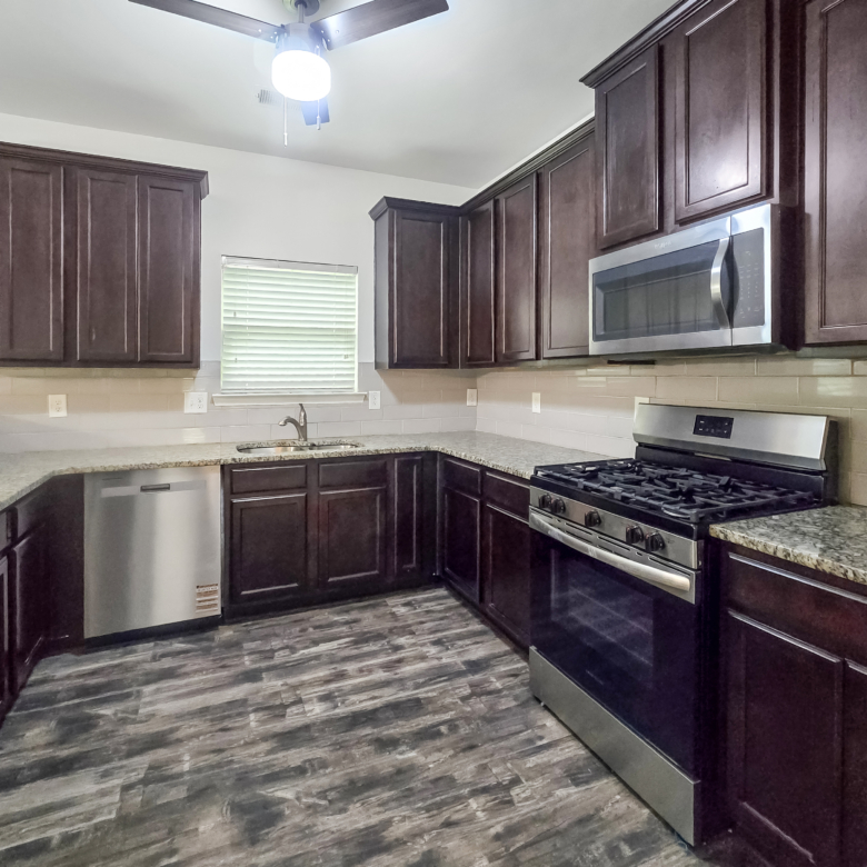 Updated Freeman Crossing Rental with Finished Basement & Full Second Kitchen